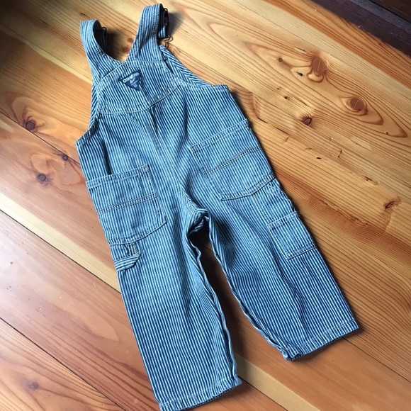 Osh Kosh B’Gosh Carpenter Overalls - Picture 4 of 4